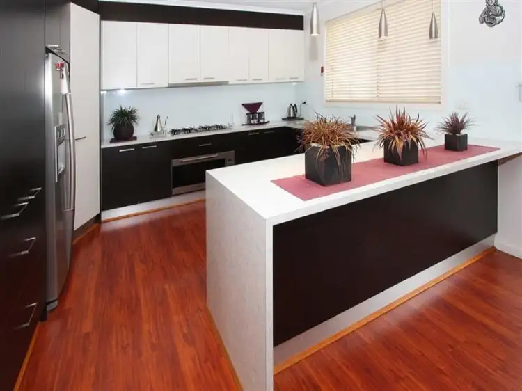 Second view of Homely house listing, 6 Penlow Court, Hillside VIC 3037