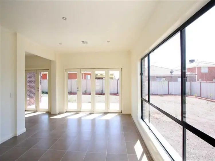 Sixth view of Homely house listing, 5 MacDonald Place, Taylors Hill VIC 3037