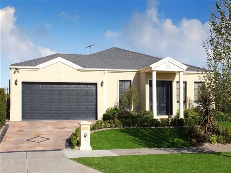 6 Forrest Place, Taylors Lakes VIC 3038
