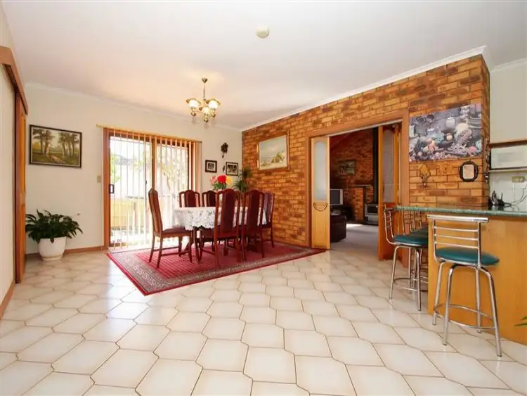 Third view of Homely house listing, 7 Kerang Court, Taylors Lakes VIC 3038
