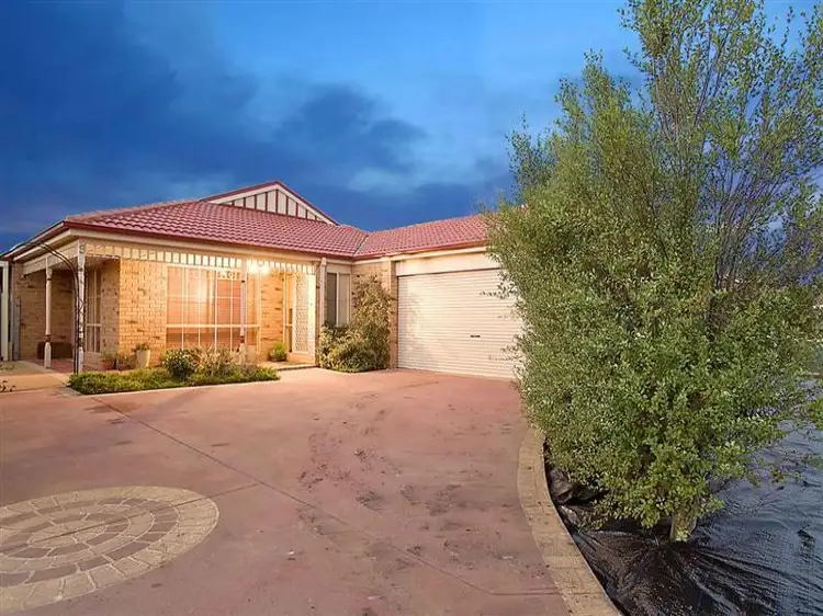 9 Rising Court, Hillside VIC 3037