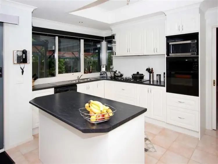 Third view of Homely house listing, 6 Linden Court, Taylors Lakes VIC 3038