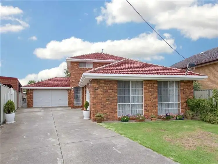 6 Melissa Nook, Deer Park VIC 3023