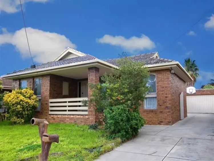 73 Diamond Avenue, Albanvale VIC 3021