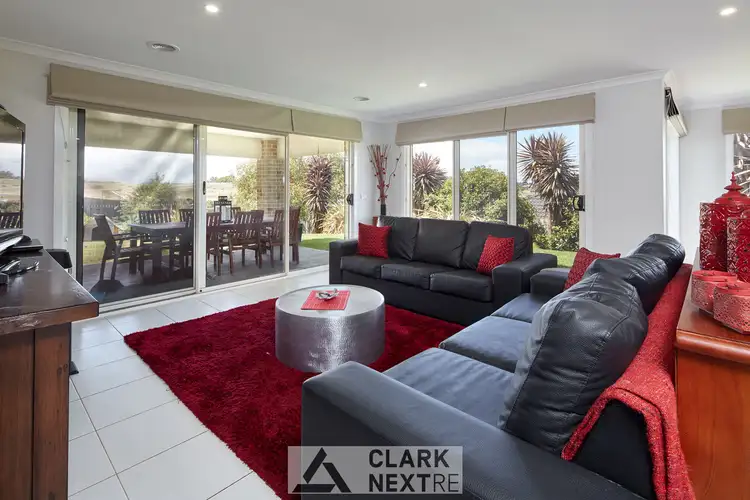 Seventh view of Homely house listing, 10 Paulan Court, Warragul VIC 3820