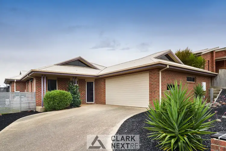 24 Willow Crescent, Warragul VIC 3820