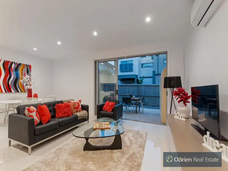 4/1 Embankment Grove, Chelsea VIC 3196