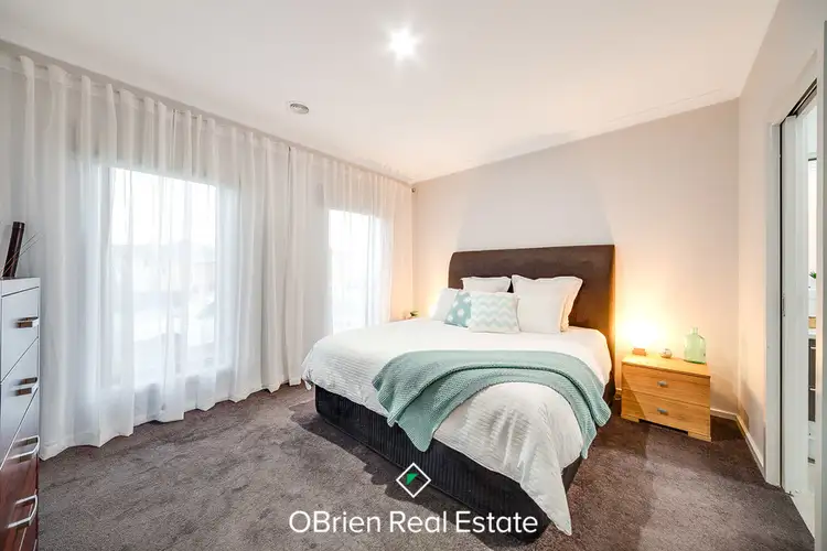 Second view of Homely house listing, 29 Genevieve Circuit, Cranbourne East VIC 3977