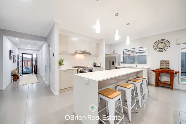 Fourth view of Homely house listing, 29 Genevieve Circuit, Cranbourne East VIC 3977