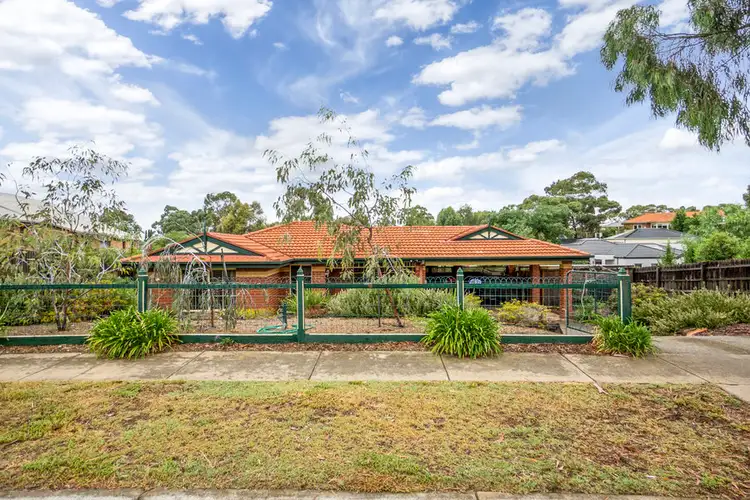 15 Carey Crescent, Bacchus Marsh VIC 3340
