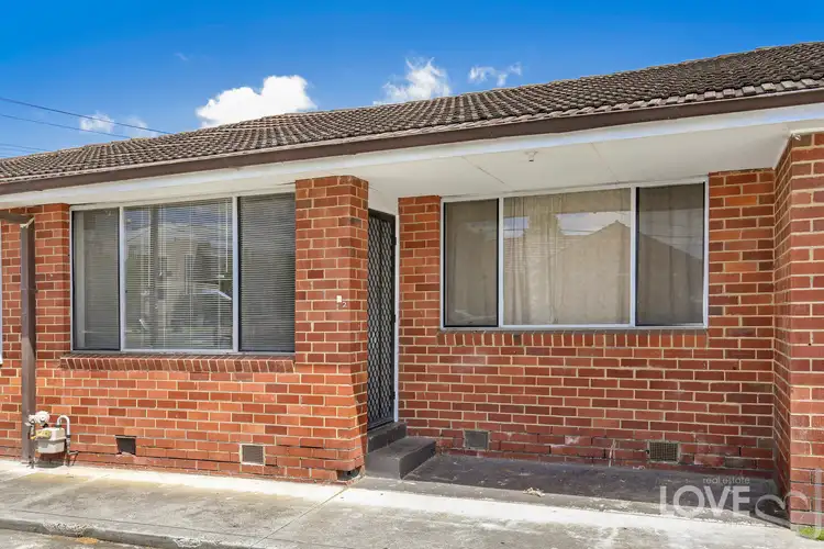 Main view of Homely unit listing, 2/26 Heyington Avenue, Thomastown VIC 3074