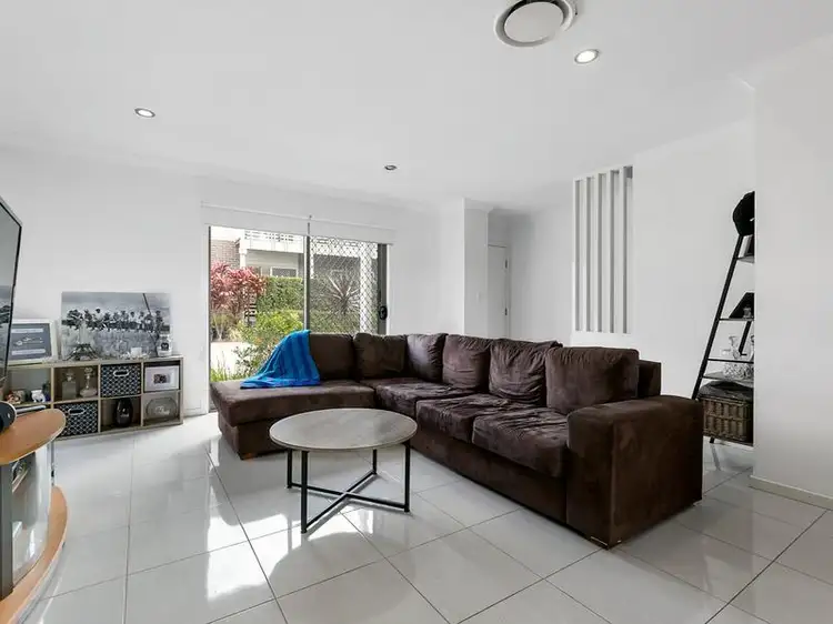 16/200 Meadowlands Road, Carina QLD 4152