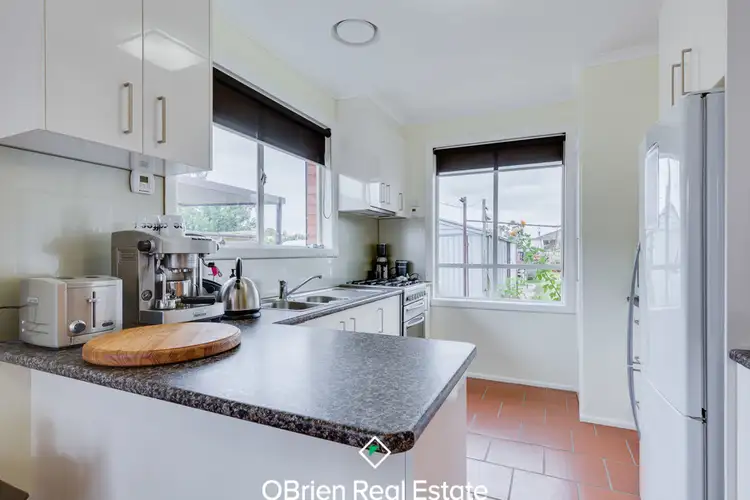 Fifth view of Homely house listing, 10 Lima Street, St Albans VIC 3021