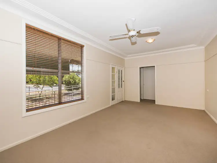 Sixth view of Homely house listing, 1 Burrundulla Avenue, Mudgee NSW 2850