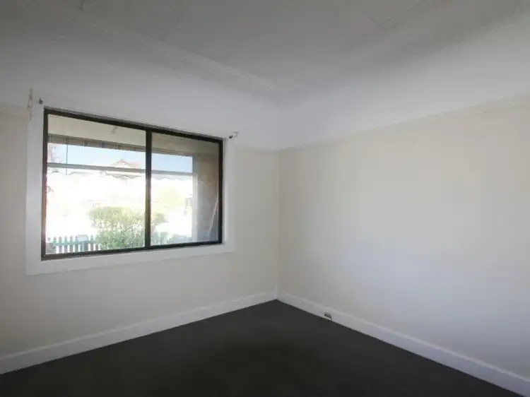 Fifth view of Homely house listing, 18 Lagoon Street, Goulburn NSW 2580