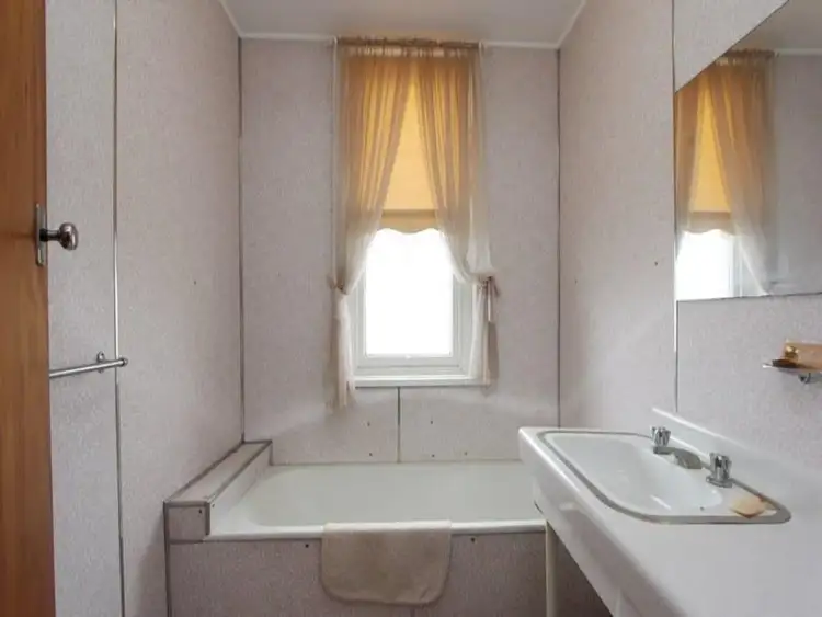 Seventh view of Homely house listing, 60 Mundy Street, Goulburn NSW 2580