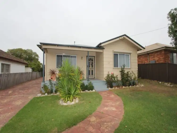 12 Elizabeth Street, Goulburn NSW 2580