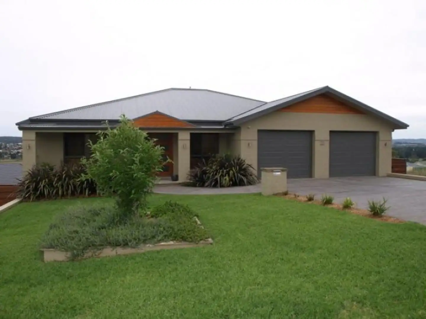 Main view of Homely house listing, 22 Melliodora Drive, Goulburn NSW 2580