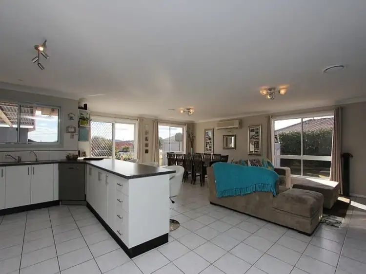 Seventh view of Homely house listing, 17 Crestwood Drive, Goulburn NSW 2580