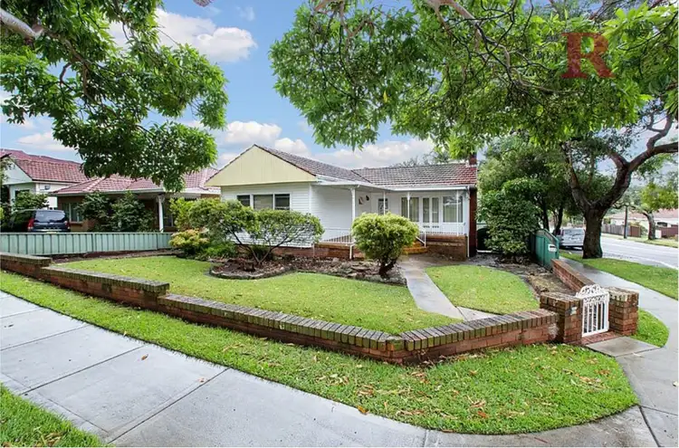 221 President Avenue, Miranda NSW 2228