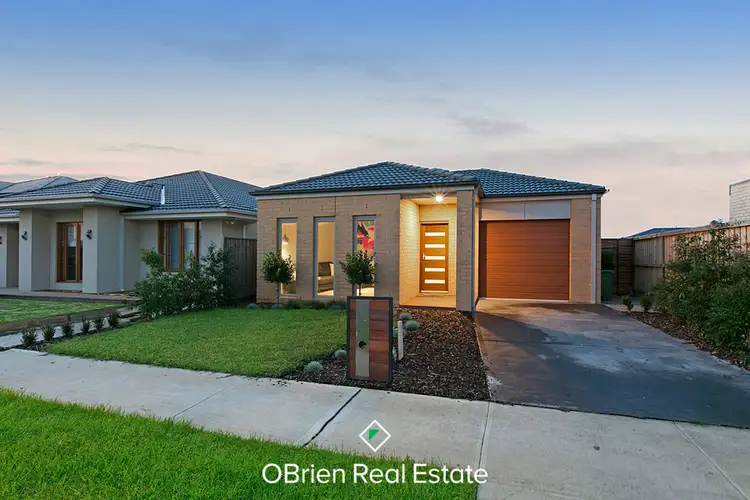 4 Ossa Crescent, Clyde VIC 3978