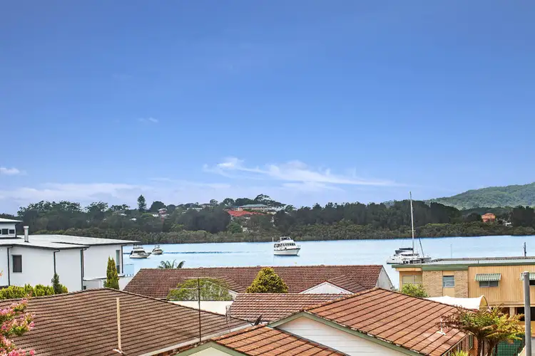 72 Albany Street, Point Frederick NSW 2250