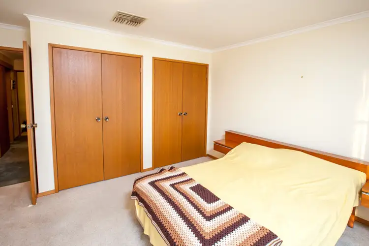 Fifth view of Homely house listing, 20 Warrenlee Drive, West Albury NSW 2640
