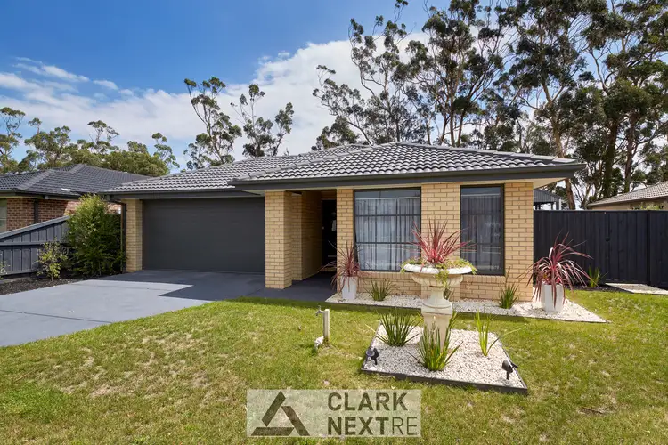 51 Pepper Crescent, Drouin VIC 3818