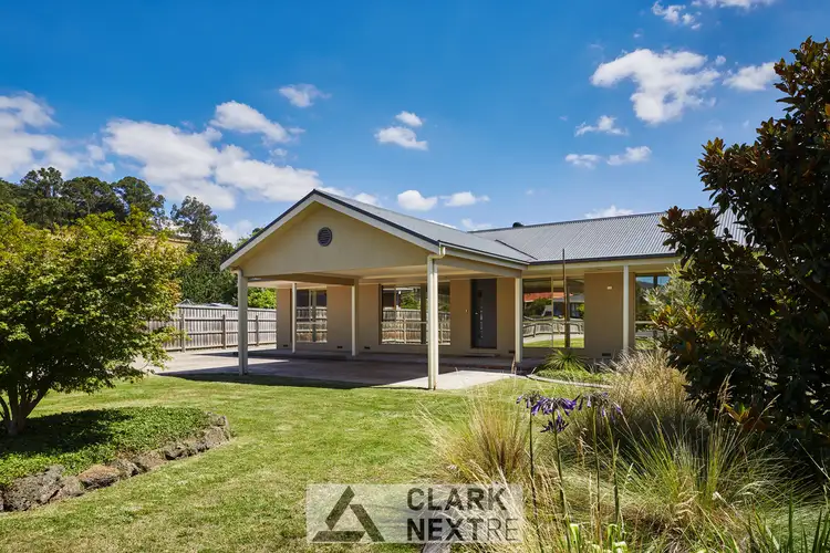 27 Edward Crescent, Trafalgar VIC 3824
