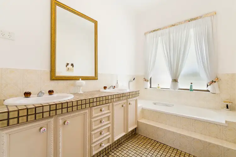 Fifth view of Homely house listing, 20 Caravelle Crescent, Strathmore Heights VIC 3041