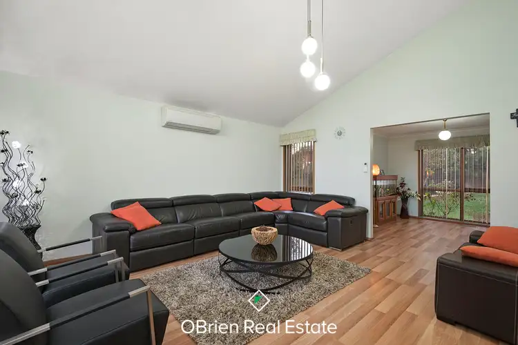 Second view of Homely house listing, 3 Leila Court, Endeavour Hills VIC 3802