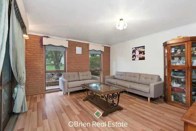 Fifth view of Homely house listing, 3 Leila Court, Endeavour Hills VIC 3802