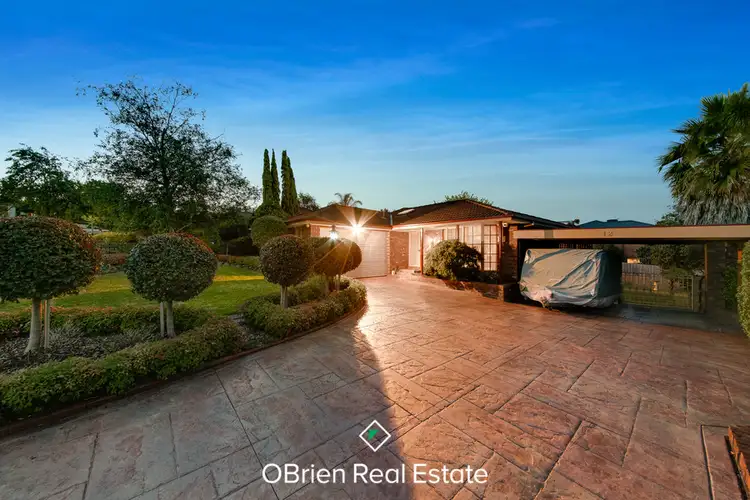 12 Shannon Way, Berwick VIC 3806
