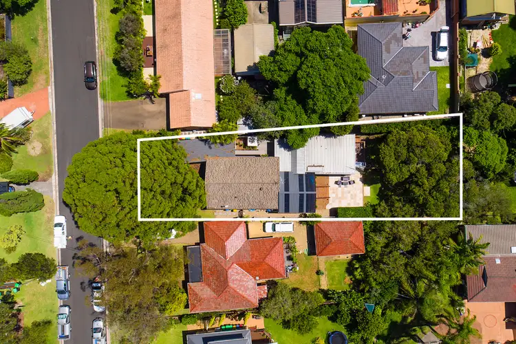 Sixth view of Homely house listing, 2 Bate Avenue, Allambie Heights NSW 2100