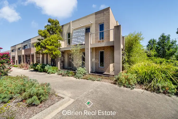 1 Egret Way, Pakenham VIC 3810