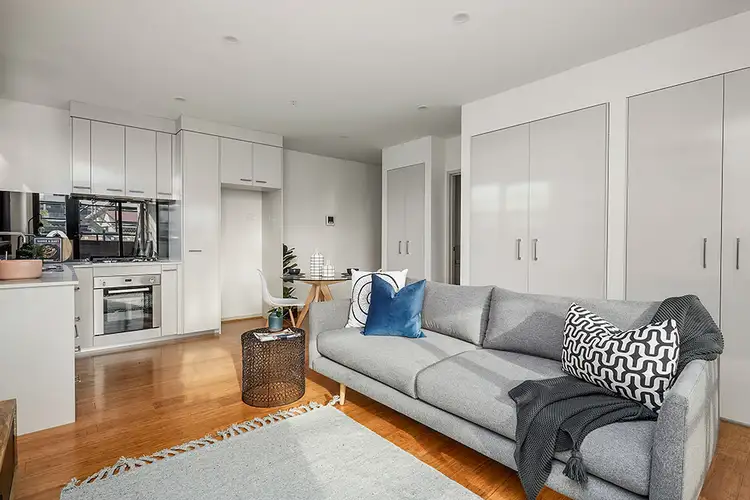 302/316 Pascoe Vale Road, Essendon VIC 3040