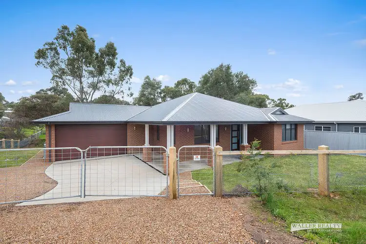 18 Polsue Street, Maldon VIC 3463
