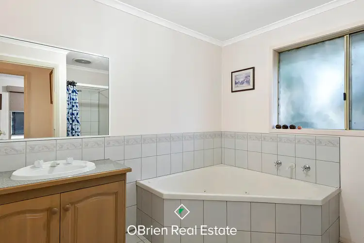 Sixth view of Homely house listing, 6 Fleming Court, Endeavour Hills VIC 3802