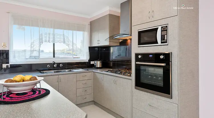 Second view of Homely house listing, 5 Janmara Court, Endeavour Hills VIC 3802