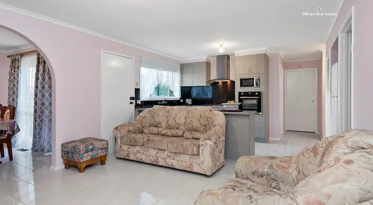 Fourth view of Homely house listing, 5 Janmara Court, Endeavour Hills VIC 3802