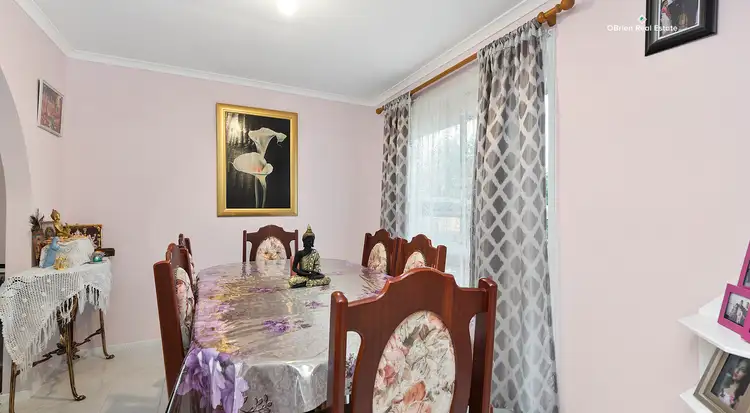 Fifth view of Homely house listing, 5 Janmara Court, Endeavour Hills VIC 3802