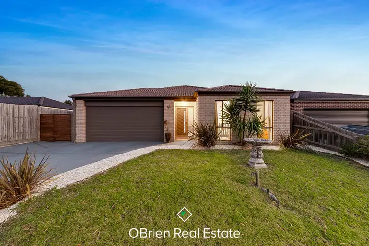41 Kulkami Way, Cranbourne West VIC 3977