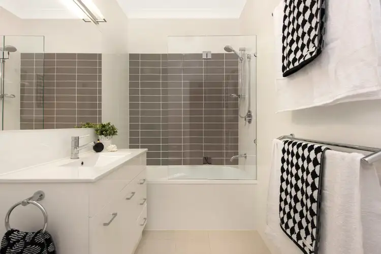 Fifth view of Homely townhouse listing, 2/40 Brown Street, Camp Hill QLD 4152