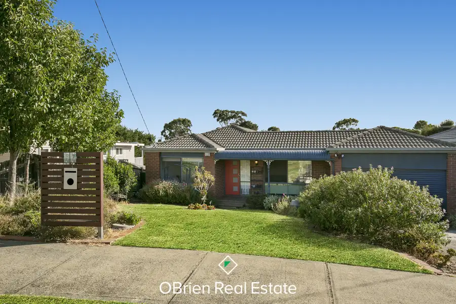 Main view of Homely house listing, 33 Robin Drive, Carrum Downs VIC 3201