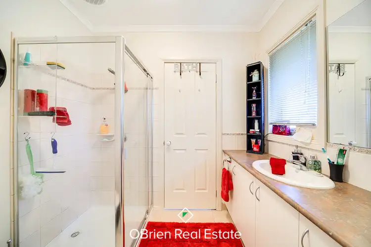 Fifth view of Homely unit listing, 2/100 The Crescent, Tyabb VIC 3913