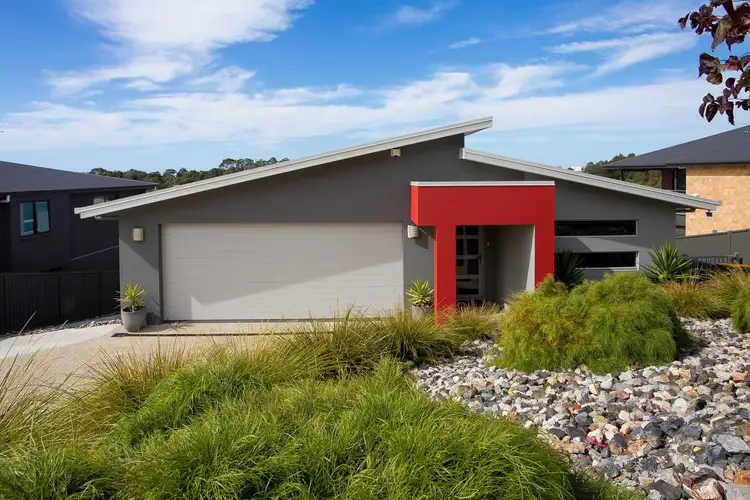 32 McCall Terrace, Stony Rise TAS 7310