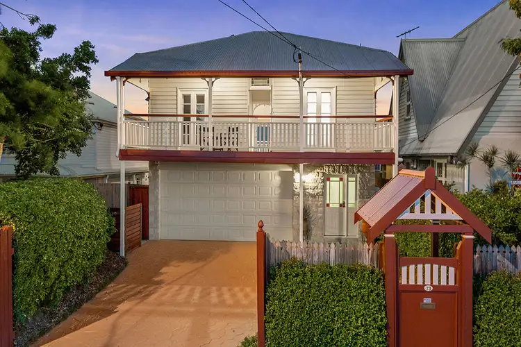 73 Gordon Parade, Manly QLD 4179