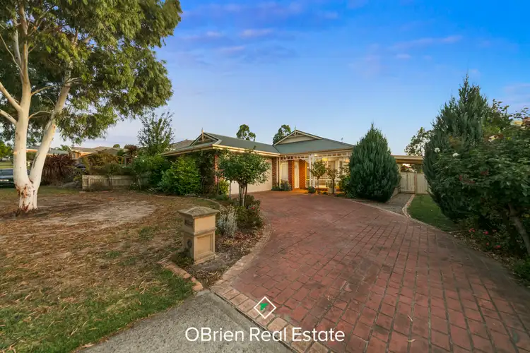 7 Shane Court, Berwick VIC 3806