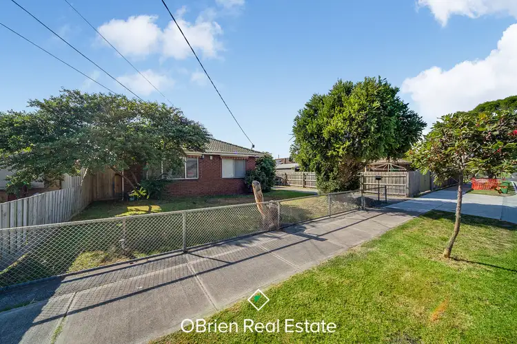 Third view of Homely house listing, 33 Cranbourne Drive, Cranbourne VIC 3977