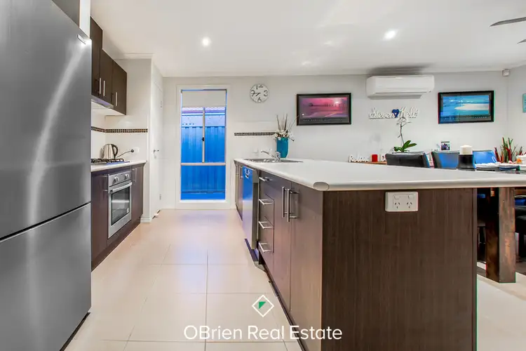 Fifth view of Homely house listing, 3 Statesman Circuit, Cranbourne East VIC 3977